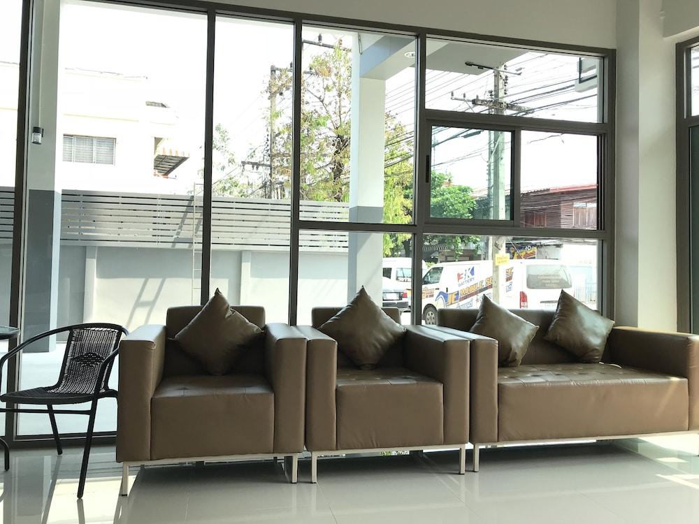 乌隆他尼Ud旅馆公寓式酒店 外观 照片